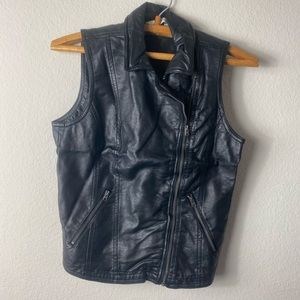 NWT AbercrombieKids Faux Leather Black Vest:XL 16